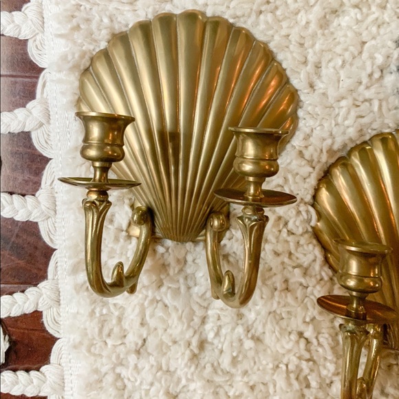 ✨SOLD✨Vintage Solid Brass Seashell Wall Sconce - Picture 8 of 9